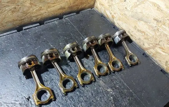 BMW 5 E39 Piston with connecting rod 11251432802