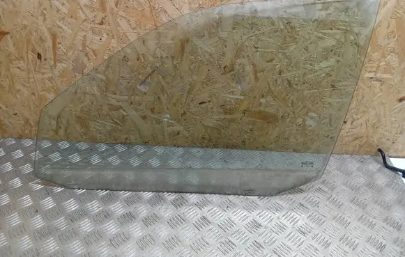 Volkswagen Caddy Front door window/glass (coupe) 43R000016 DOT211M75AS2