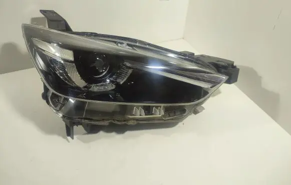 Mazda CX-3 Headlight/headlamp D10E51030