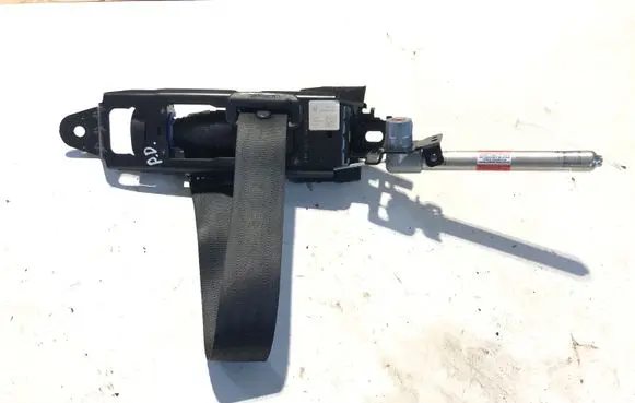 Volvo C30 Front seatbelt P1287476 6267602 1T03003220435