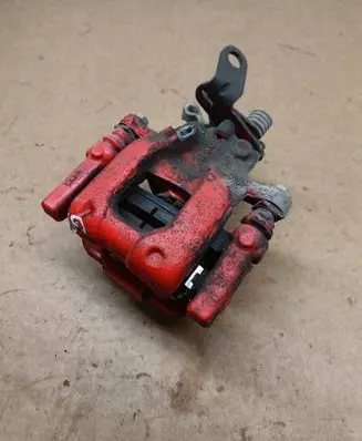Volkswagen PASSAT B7 USA Rear brake caliper 