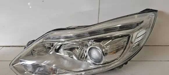 Ford Focus ST Headlight/headlamp 13D155 14821