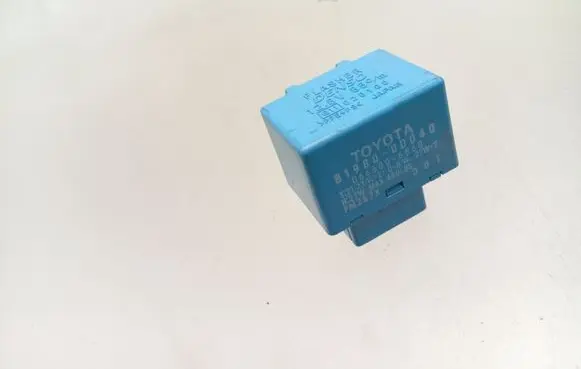Toyota Avensis T270 Other relay 819800D040