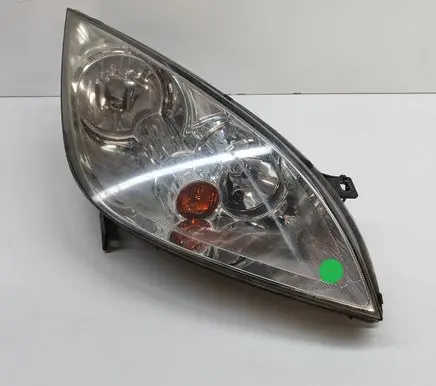 Mitsubishi Colt Headlight/headlamp MR957354 0301208202