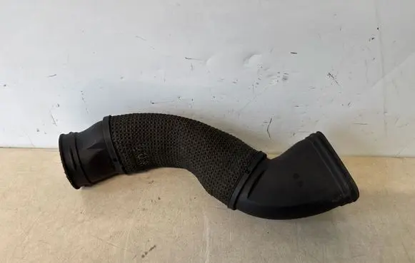 Mercedes-Benz CLS C219 Air intake duct part A2730940111