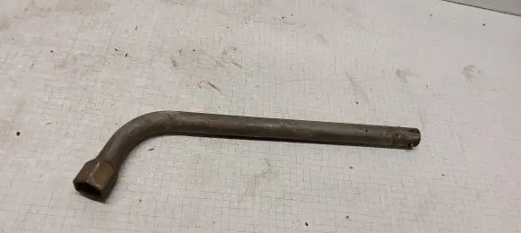 Chrysler Voyager Wheel nut wrench 