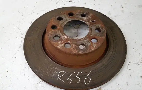 Volkswagen PASSAT B6 Rear brake disc