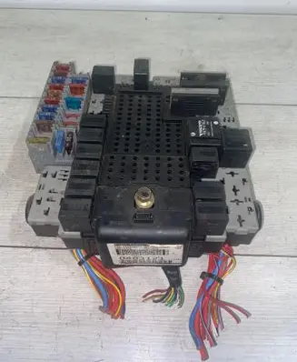 Volvo XC70 Fuse box set 8645410 8645411 00W373