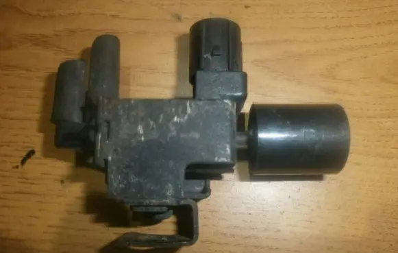Honda Accord Turbo solenoid valve 084867880