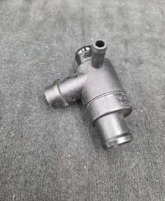 Audi A4 S4 B6 8E 8H Oil breather separator 06B103235G 06B103235E 06B103235D
