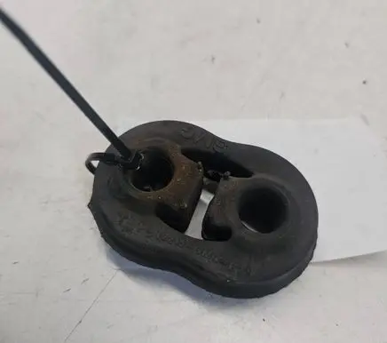 Honda Civic Muffler mount bracket/holder 