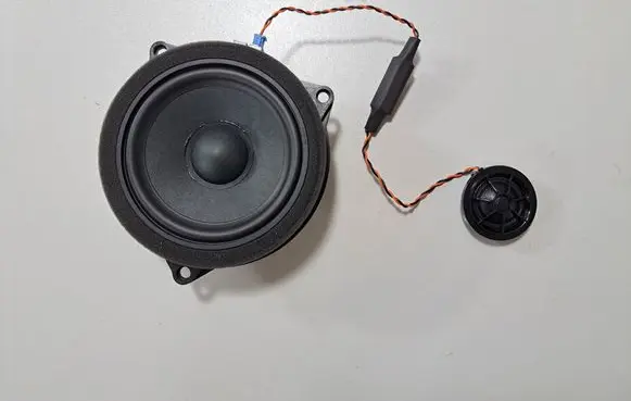 BMW X7 G07 Front door speaker 2622518 6809632