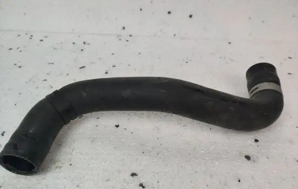 Subaru Legacy Engine coolant pipe/hose