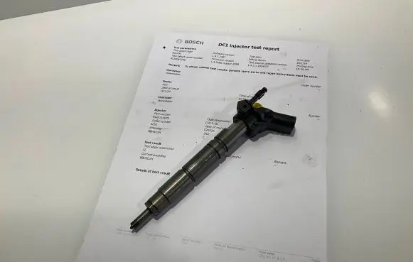 Mercedes-Benz ML W164 Fuel injector A6420701887 0445115072 6420701887