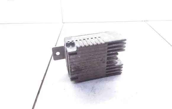Mercedes-Benz A W168 Coolant fan relay A0275458032 ESG300