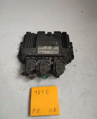 Renault Megane II Engine control unit/module 0281011148