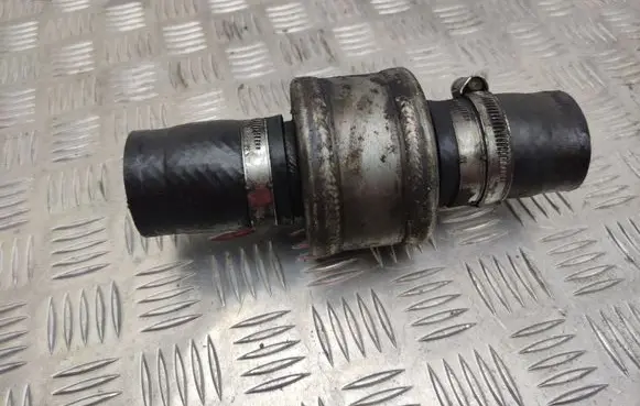 Nissan X-Trail T30 Intercooler hose/pipe
