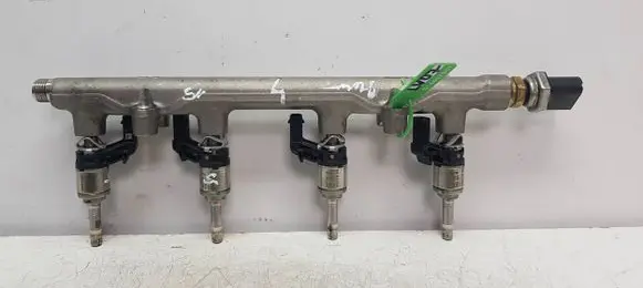 Volkswagen Golf VIII Fuel main line pipe 05E133320B 04E905036AT