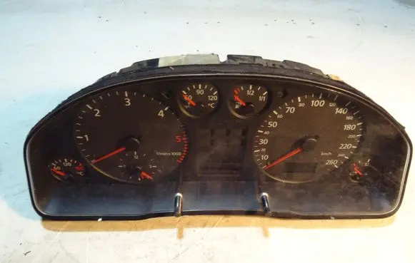 Audi A6 S6 C5 4B Speedometer (instrument cluster) 4B0919860E 110008888