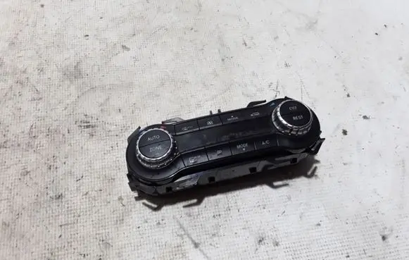 Mercedes-Benz CLA C117 X117 W117 Air conditioner control unit module A2469002408