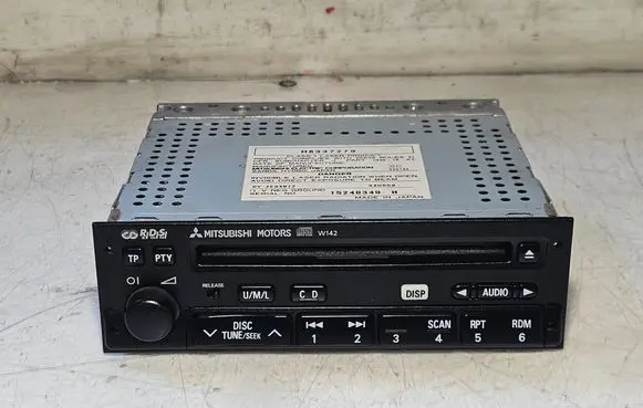 Mitsubishi Pajero Radio/CD/DVD/GPS head unit MR337279