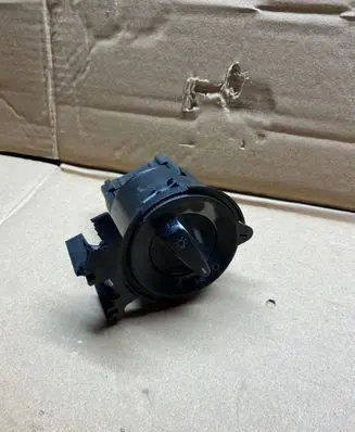 Volkswagen PASSAT B5 Light switch 1C0941531 040520