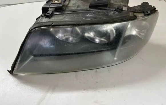 Audi A4 S4 B6 8E 8H Headlight/headlamp