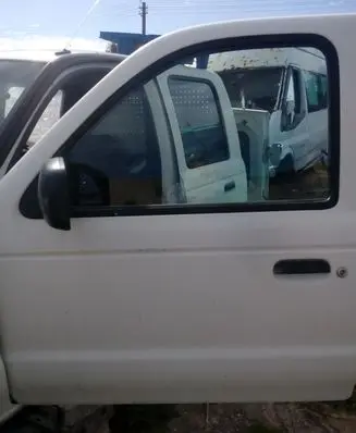 Mazda BT-50 Front door