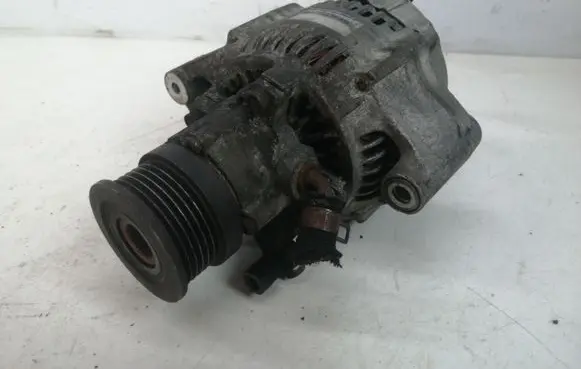 Hyundai Getz Generator/alternator 3730027601 1002132990
