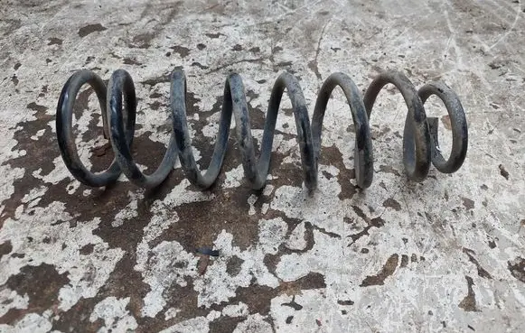 Toyota Corolla Verso E121 Rear coil spring 