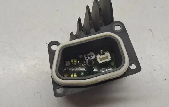 Ford Edge II LED ballast control module 