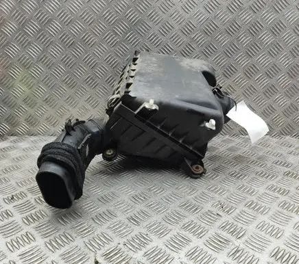 Mitsubishi L200 Air filter box 1500A599