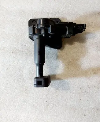 Chrysler Voyager Vent window/glass motor 04717607AB 68832D