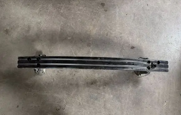 Nissan Juke I F15 Rear bumper cross member
