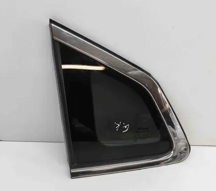 Rear side window