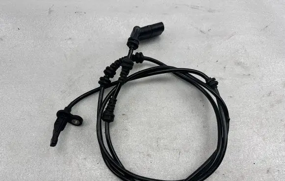 Mercedes-Benz S W222 ABS brake wheel speed sensor A2229059705