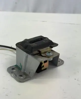Mercedes-Benz SLK R170 Convertible roof lock/latch 1708200110 20461301