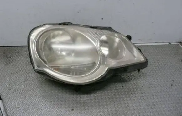 Volkswagen Polo Headlight/headlamp 89312000