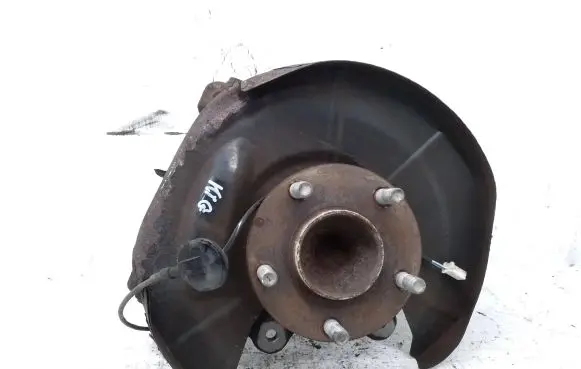 Mazda 3 III Rear wheel hub spindle/knuckle 