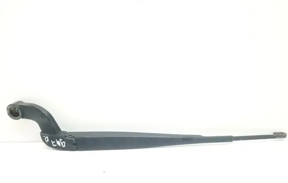 Front wiper blade arm