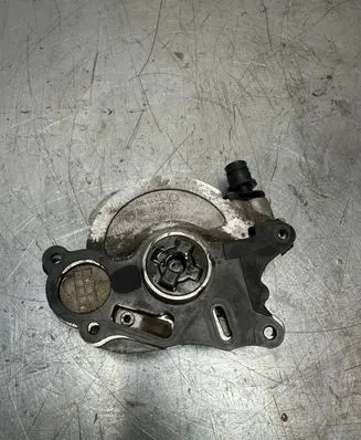 Volkswagen Transporter - Caravelle T5 Vacuum pump 03L145207