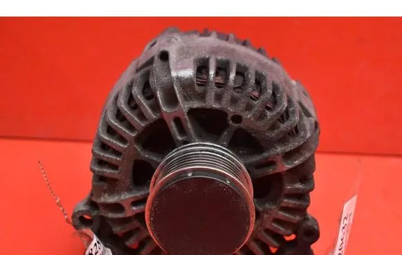 Skoda Octavia Mk2 (1Z) Generator/alternator 06F903023C