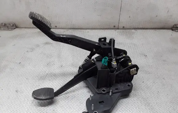 Peugeot 407 Pedal assembly 9654165180