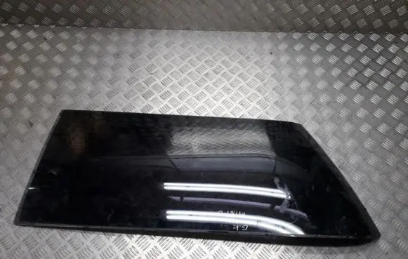 Mini One - Cooper R50 - 53 Rear side window