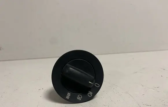 BMW 5 E39 Light switch 8352215
