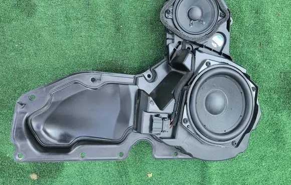 Audi A6 S6 C8 4K Front door speaker 4K0035297