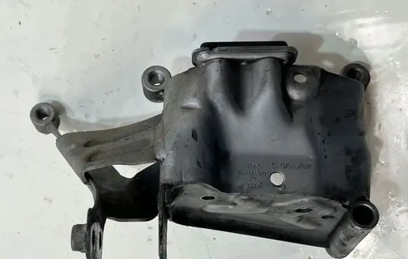 Audi A8 S8 D4 4H Engine mount vacuum valve 4H0399059C| 888.119.561XK000403