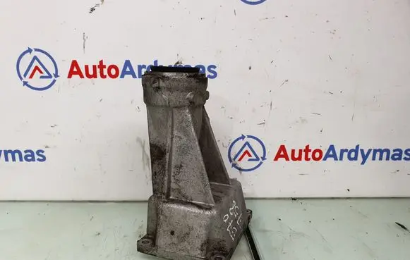 BMW X5 E70 Front differential bracket 7552542 31507552542 7552541