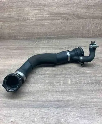 BMW 5 E60 E61 Engine coolant pipe/hose 7795262