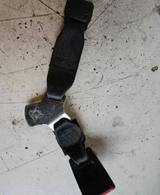 Citroen C4 Aircross Rear seatbelt buckle 6174616